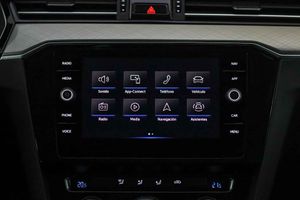 Volkswagen Passat Variant Executive 1.5 TSI 110kW DSG - Foto 43