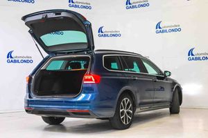 Volkswagen Passat Variant Executive 1.5 TSI 110kW DSG - Foto 17