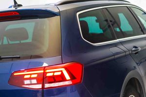Volkswagen Passat Variant Executive 1.5 TSI 110kW DSG - Foto 22