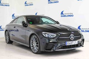 Mercedes Clase E E 220 d Coupé AMG Line **Techo solar** - Foto 3