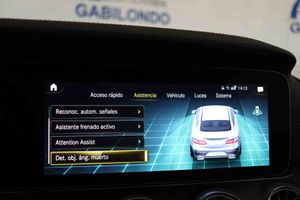 Mercedes Clase E E 220 d Coupé AMG Line **Techo solar** - Foto 67