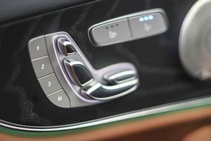 Mercedes Clase E E 220 d Coupé AMG Line **Techo solar** - Foto 33