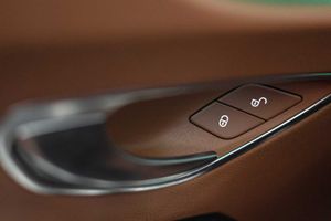 Mercedes Clase E E 220 d Coupé AMG Line **Techo solar** - Foto 32