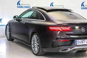 Mercedes Clase E E 220 d Coupé AMG Line **Techo solar** - Foto 27