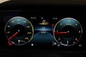 Mercedes Clase E E 220 d Coupé AMG Line **Techo solar** - Foto 60