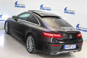 Mercedes Clase E E 220 d Coupé AMG Line **Techo solar** - Foto 13