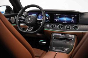 Mercedes Clase E E 220 d Coupé AMG Line **Techo solar** - Foto 38