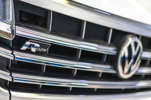 Volkswagen Touareg R-Line 3.0 TDI 170kW (231CV) Tip 4Motion **Techo panorámico** - Foto 8