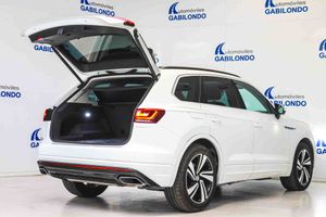 Volkswagen Touareg R-Line 3.0 TDI 170kW (231CV) Tip 4Motion **Techo panorámico** - Foto 16
