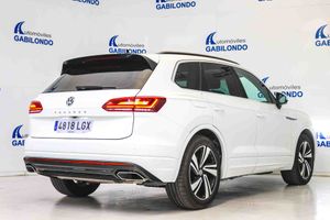 Volkswagen Touareg R-Line 3.0 TDI 170kW (231CV) Tip 4Motion **Techo panorámico** - Foto 10
