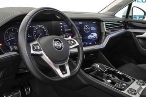Volkswagen Touareg R-Line 3.0 TDI 170kW (231CV) Tip 4Motion **Techo panorámico** - Foto 5