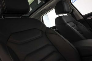 Volkswagen Touareg R-Line 3.0 TDI 170kW (231CV) Tip 4Motion **Techo panorámico** - Foto 49