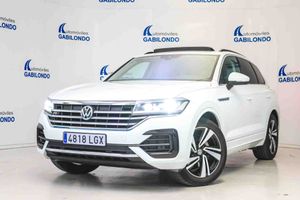 Volkswagen Touareg R-Line 3.0 TDI 170kW (231CV) Tip 4Motion **Techo panorámico** - Foto 9