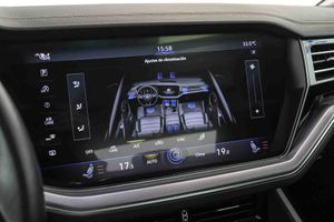 Volkswagen Touareg R-Line 3.0 TDI 170kW (231CV) Tip 4Motion **Techo panorámico** - Foto 64