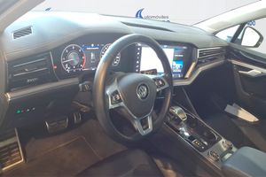 Volkswagen Touareg R-Line 3.0 TDI 170kW (231CV) Tip 4Motion **Techo panorámico** - Foto 3