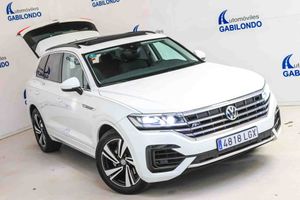 Volkswagen Touareg R-Line 3.0 TDI 170kW (231CV) Tip 4Motion **Techo panorámico** - Foto 18