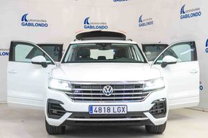 Volkswagen Touareg R-Line 3.0 TDI 170kW (231CV) Tip 4Motion **Techo panorámico** - Foto 22