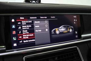 Porsche Panamera 4 E-Hybrid Platinum Edition **Techo panorámico** - Foto 67