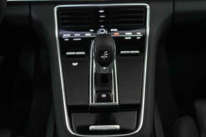 Porsche Panamera 4 E-Hybrid Platinum Edition **Techo panorámico** - Foto 49