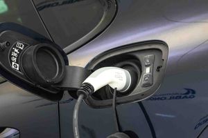 Porsche Panamera 4 E-Hybrid Platinum Edition **Techo panorámico** - Foto 9