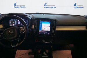 Volvo XC40 1.5 T4 Recharge PHEV Essential Auto - Foto 3