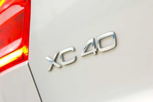 Volvo XC40 1.5 T4 Recharge PHEV Essential Auto - Foto 18