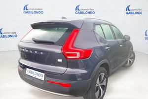 Volvo XC40 1.5 T4 Twin Recharge Core Auto - Foto 8