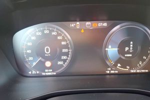 Volvo XC40 1.5 T4 Twin Recharge Core Auto - Foto 3