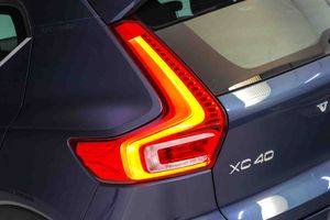 Volvo XC40 1.5 T4 Twin Recharge Core Auto - Foto 22