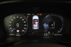 Volvo XC40 1.5 T4 Twin Recharge Core Auto - Foto 44