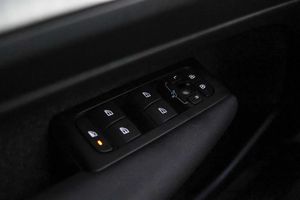 Volvo XC40 1.5 T4 Twin Recharge Core Auto - Foto 36