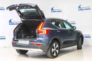 Volvo XC40 1.5 T4 Twin Recharge Core Auto - Foto 24