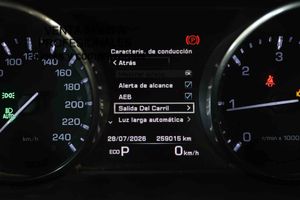 Land-Rover Discovery Sport SD4 4WD HSE AT - Foto 14