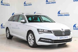 Skoda Superb Combi 2.0 TDI 110kW (150CV) DSG Ambition **Techo panorámico** - Foto 3