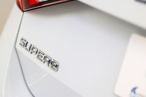 Skoda Superb Combi 2.0 TDI 110kW (150CV) DSG Ambition **Techo panorámico** - Foto 11