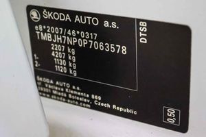 Skoda Superb Combi 2.0 TDI 110kW (150CV) DSG Ambition **Techo panorámico** - Foto 7