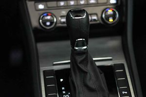 Skoda Superb Combi 2.0 TDI 110kW (150CV) DSG Ambition **Techo panorámico** - Foto 40