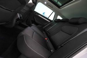 Skoda Superb Combi 2.0 TDI 110kW (150CV) DSG Ambition **Techo panorámico** - Foto 43