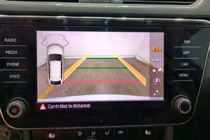 Skoda Superb Combi 2.0 TDI 110kW (150CV) DSG Ambition **Techo panorámico** - Foto 6