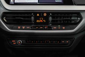 BMW Serie 1 118d Business Auto. - Foto 41