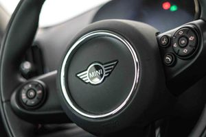 MINI Countryman Cooper S E ALL4 **Techo panorámico** - Foto 39