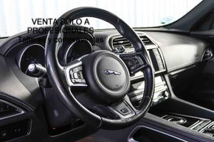 Jaguar F-Pace 2.0L i4D 132kW R-Sport Auto - Foto 7