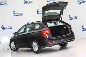 Skoda Octavia Combi 1.5 TSI 110kW DSG m-HEV Ambit - Foto 21