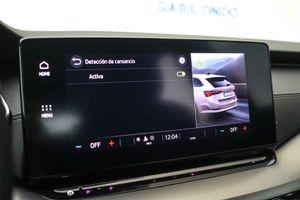 Skoda Octavia Combi 1.5 TSI 110kW DSG m-HEV Ambit - Foto 63