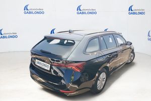 Skoda Octavia Combi 1.5 TSI 110kW DSG m-HEV Ambit - Foto 9