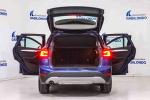 BMW X1 sDrive18i - Foto 24