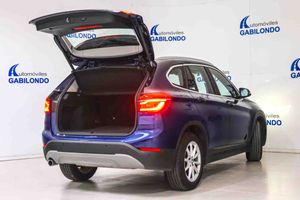 BMW X1 sDrive18i - Foto 18