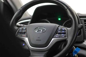 Hyundai Elantra 1.6 CRDi Tecno - Foto 32