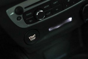 Renault Megane Limited Energy TCe 115 S&S eco2 - Foto 40