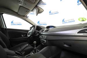 Renault Megane Limited Energy TCe 115 S&S eco2 - Foto 44